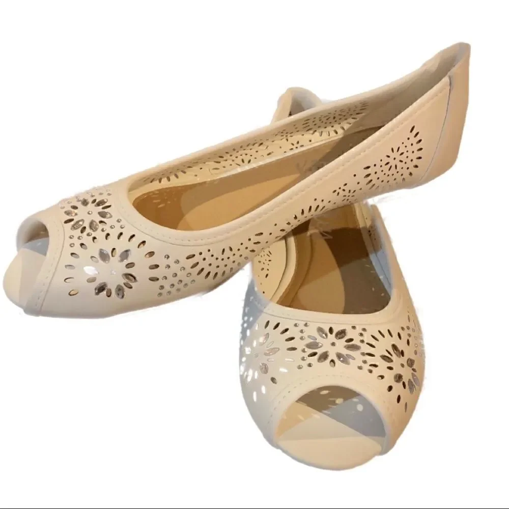 NWOB Lilley Rhinestone Laser Cut Flats Sz 7